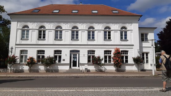 Die Optikerin Abbildung Nr. 1