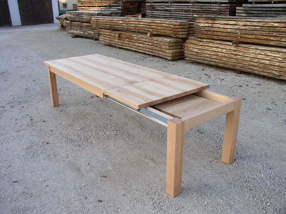 Ausziehtisch in Kernbuche