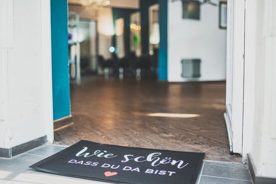 Haareszeiten Sultan Yalciner Abbildung Nr. 4