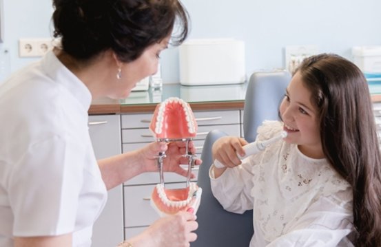 Zahnarzt Westerwald Dr Degenkolb Kinderbehand