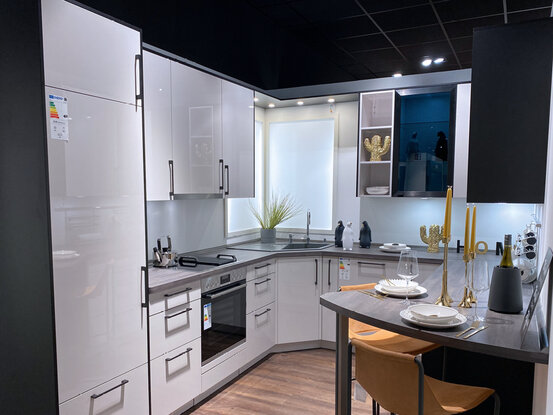 Ausstellungskueche 7 von Haecker