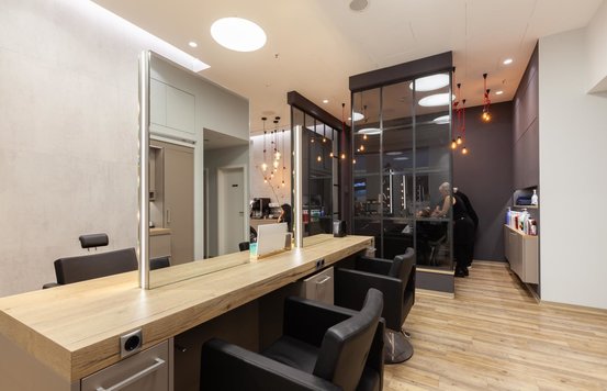 MIREL FRISEURE Abbildung Nr. 4