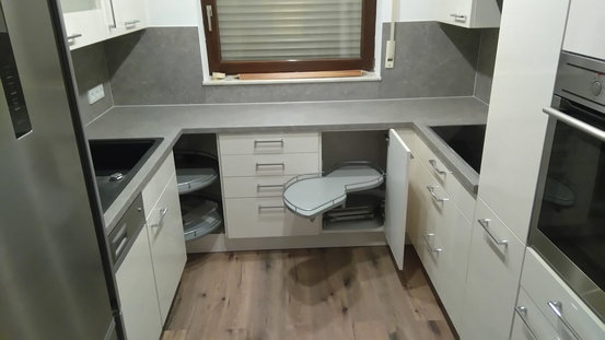 Holz im Quadrat GmbH - Ihre Schreiner in Ladenburg/ Varia® DIE KÜCHE ZUM LEBEN Abbildung Nr. 18