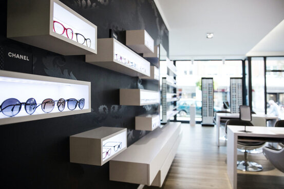 an-g-sehen • an-g-hört OPTIK & AKUSTIK Abbildung Nr. 7