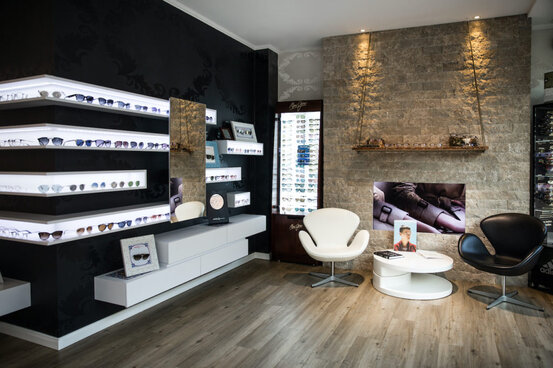 an-g-sehen • an-g-hört OPTIK & AKUSTIK Abbildung Nr. 8