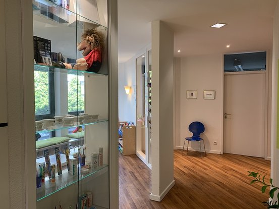 Bettina Becker Fachzahnärztin für Kieferorthopädie Abbildung Nr. 3