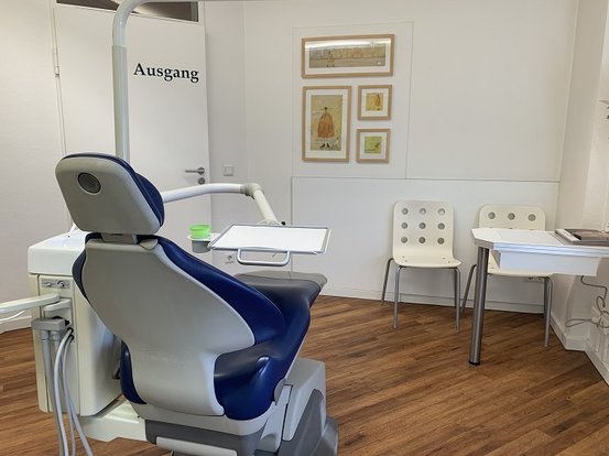 Bettina Becker Fachzahnärztin für Kieferorthopädie Abbildung Nr. 7