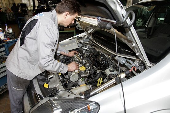 Peter Hollmann Kfz-Technik ▪ Karosserie ▪ Lack Abbildung Nr. 14