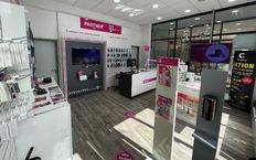 Service Direkt – Ihr Telekom Partner in Moosach Vorschau