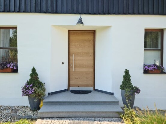 Haustuere Eiche massiv