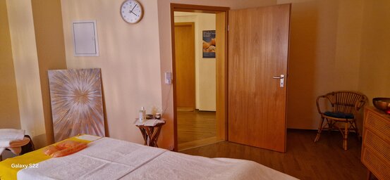 Universelle Gesundheit Massagepraxis Abbildung Nr. 7
