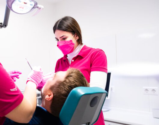 Kieferorthopädie Dr. Silke und Dr. Birgit Kuhlmann Abbildung Nr. 2