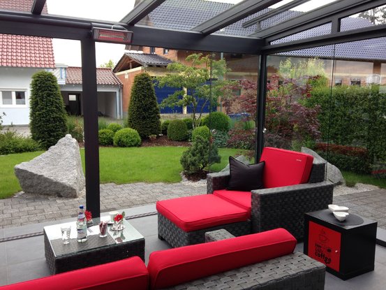 Glasoase von weinor mit w17c Glasschiebewand