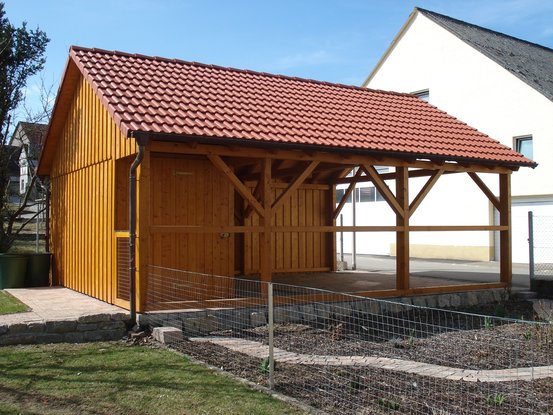 Carport mit Abstellraum