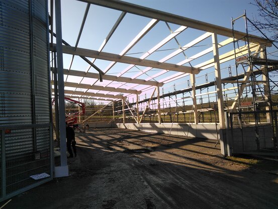 landwirtschaftliche Geraetehalle