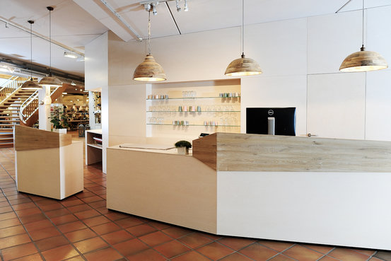 Unser Eingangsbereich im woem Naturholzmoebel