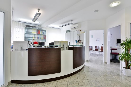 Empfang Zahnarzt Offenbach