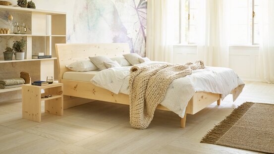 Massivholz Bett Zirbe