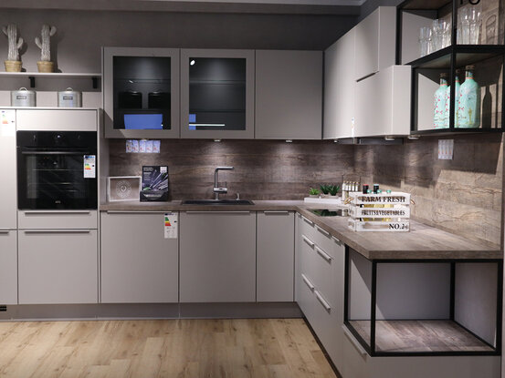 Ausstellungskueche 6 von Nobilia