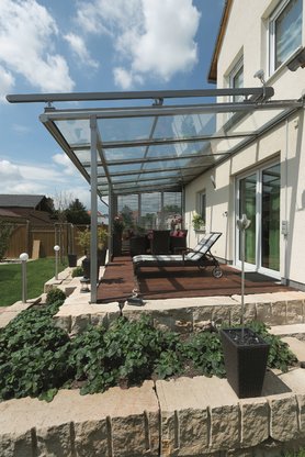 Terrassendach mit Beschattung