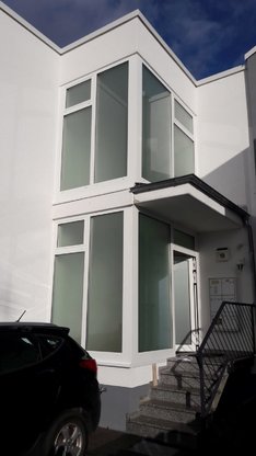 Hauseingang und Treppenhaus