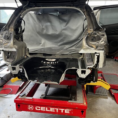 Erneuerung Kofferaumwanne Heckblech