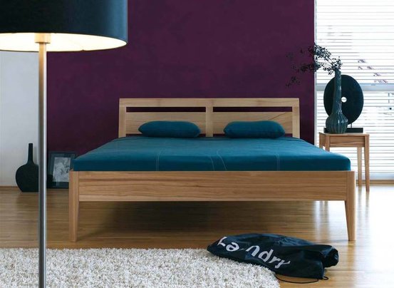 dormiente Massivholzbett Kalmera