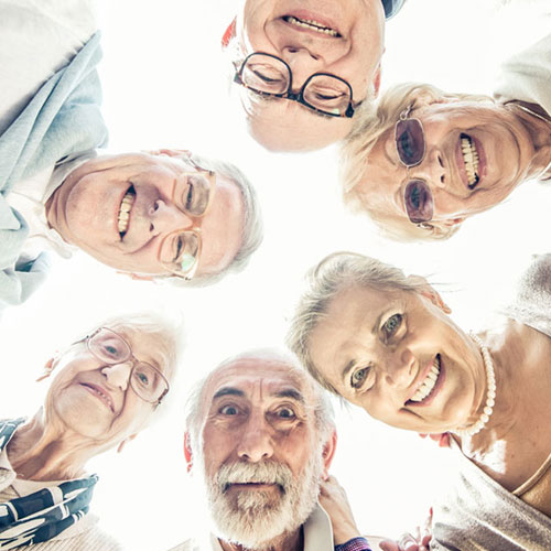 Wohnen im Alter: Warum eine Senioren-WG das Altenheim sticht