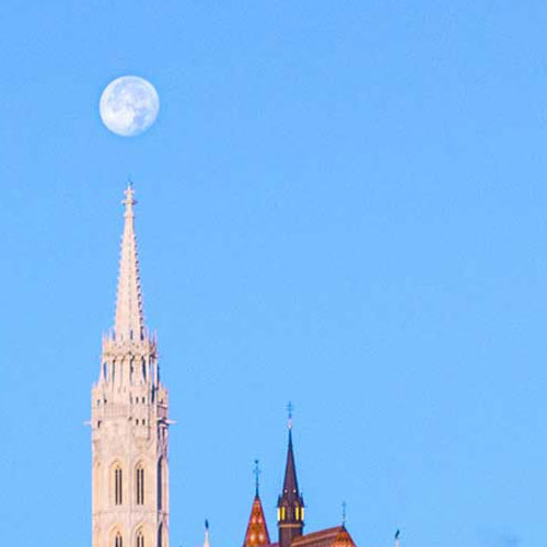 Haare schneiden nach den Mondphasen: Was ist dran am Mondkalender?