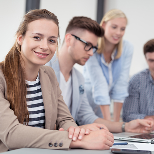 Studium oder Ausbildung? 9 Entscheidungshilfen für Heranwachsende