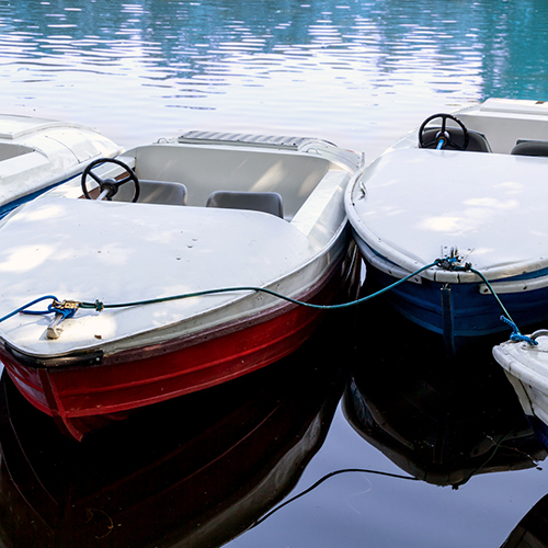 Spaß auf See: Das müssen Sie bei einer Boot-Anmietung beachten
