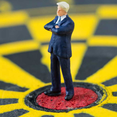 Volltreffer! Diese Tricks und Kniffe beim Dart lassen Sie zielsicher werfen