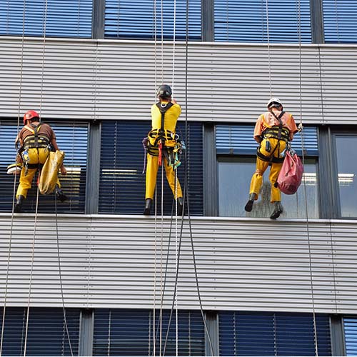 Büroetage blitzeblank: Mit welchen Kosten Sie rechnen müssen
