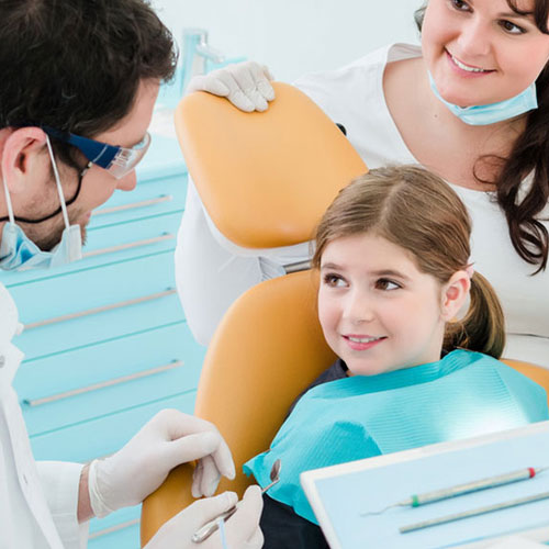 Geschrei auf Knopfdruck adé: Wie Sie Ihrem Kind beim Zahnarzt die Angst nehmen können