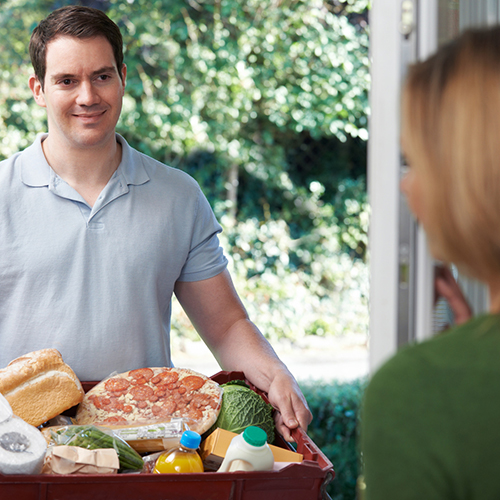 Lebensmittel liefern lassen: Diese Anbieter bringen Ihnen den Einkauf bis zur Wohnungstür