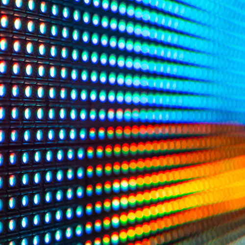 Endlich Schluss mit Neonröhren: Die Vorteile von LED-Werbetafeln