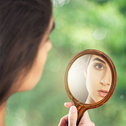 Die richtigen Pflegeprodukte für ein strahlendes Gesicht