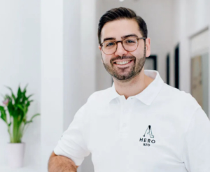 Hero KFO - Kieferorthopädische Fachpraxis Dr. Arax Akyüz Abbildung Nr. 1