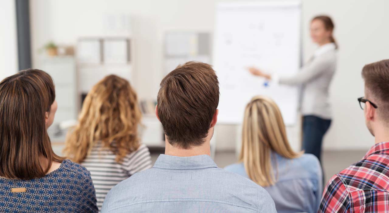 Weiterbildung für Arbeitslose - Mit den richtigen Programmen den Karriereknick überwinden