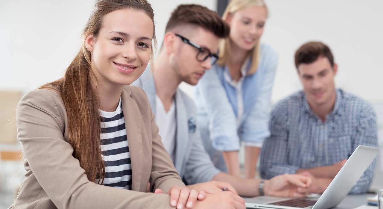 Studium oder Ausbildung? 9 Entscheidungshilfen für Heranwachsende