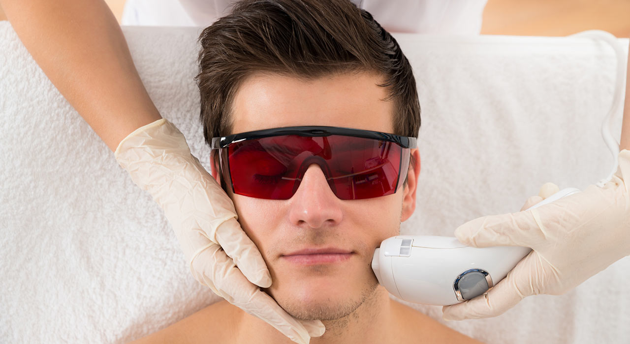 So wirst du lästige Haare los – Möglichkeiten zur Haarentfernung