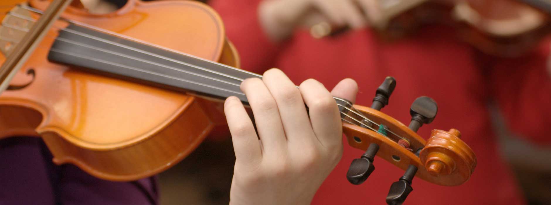 Nicht nur eine kulturelle Investition: Musikunterricht für Kinder